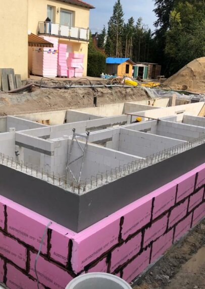 Dämmung der Kellerwände vom Neubau Mehrfamilienhaus in Warendorf (NRW)