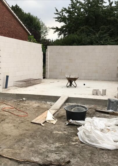 Ansicht Rohbau (Kalksandstein) bei dem Neubau einer Garage in Steinfurt (NRW)